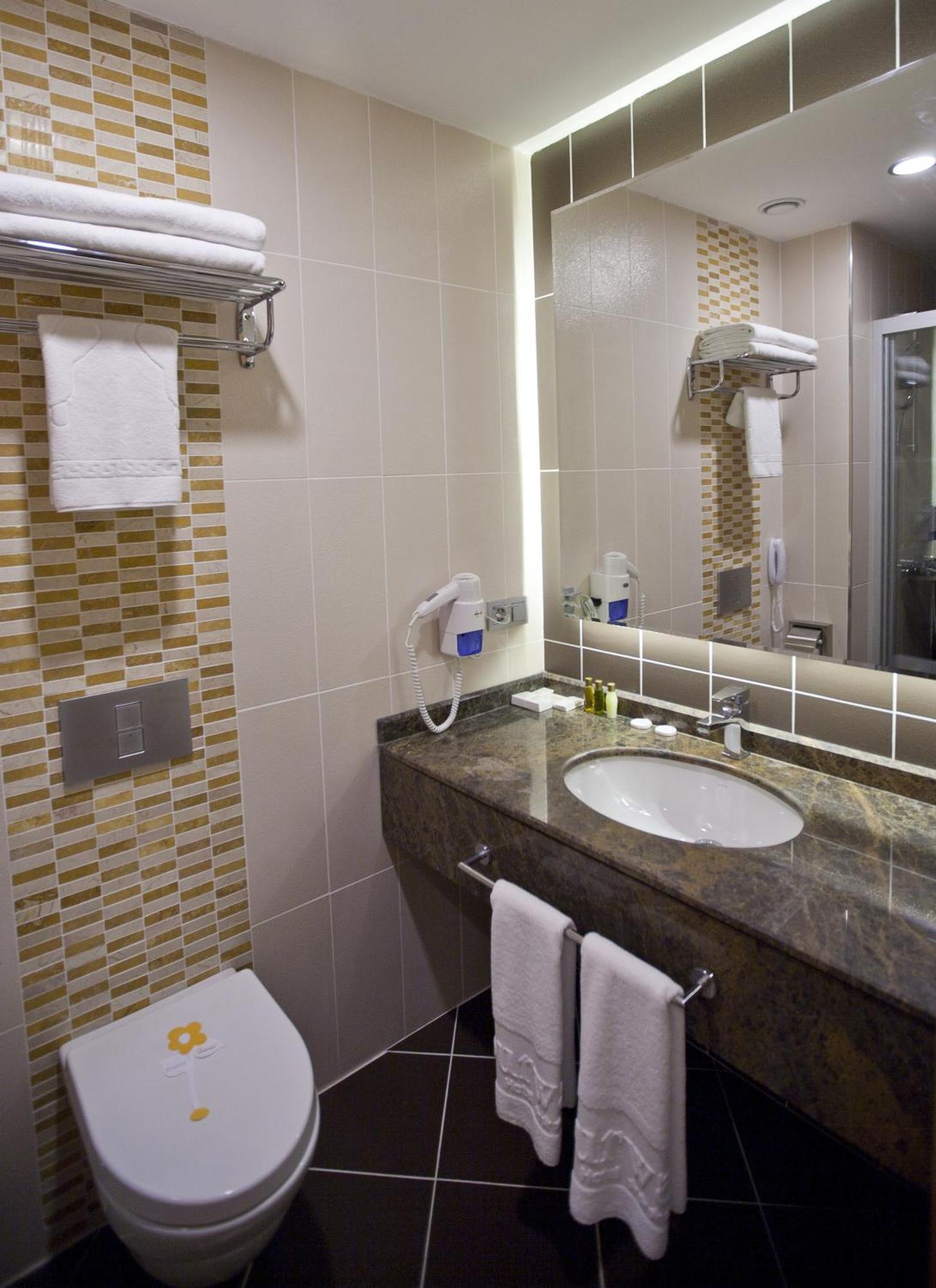 Fourway Hotel&Spa Dortyol Eksteriør bilde
